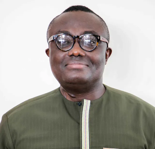 Bola Ray biography